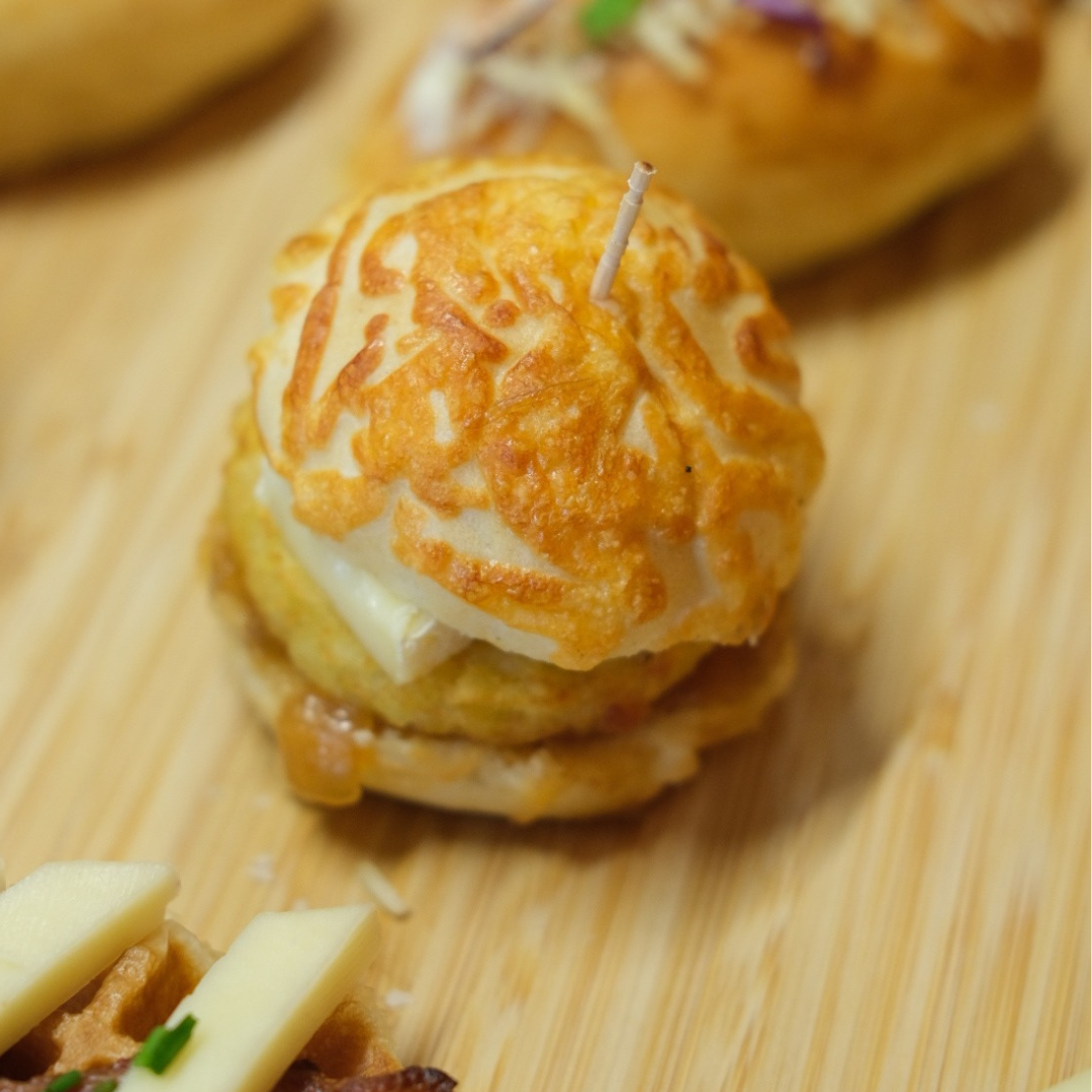 Plateau de 15 réductions salées festives chaudes