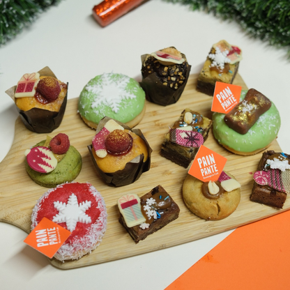 Plateau de réductions sucrées type US de Noël